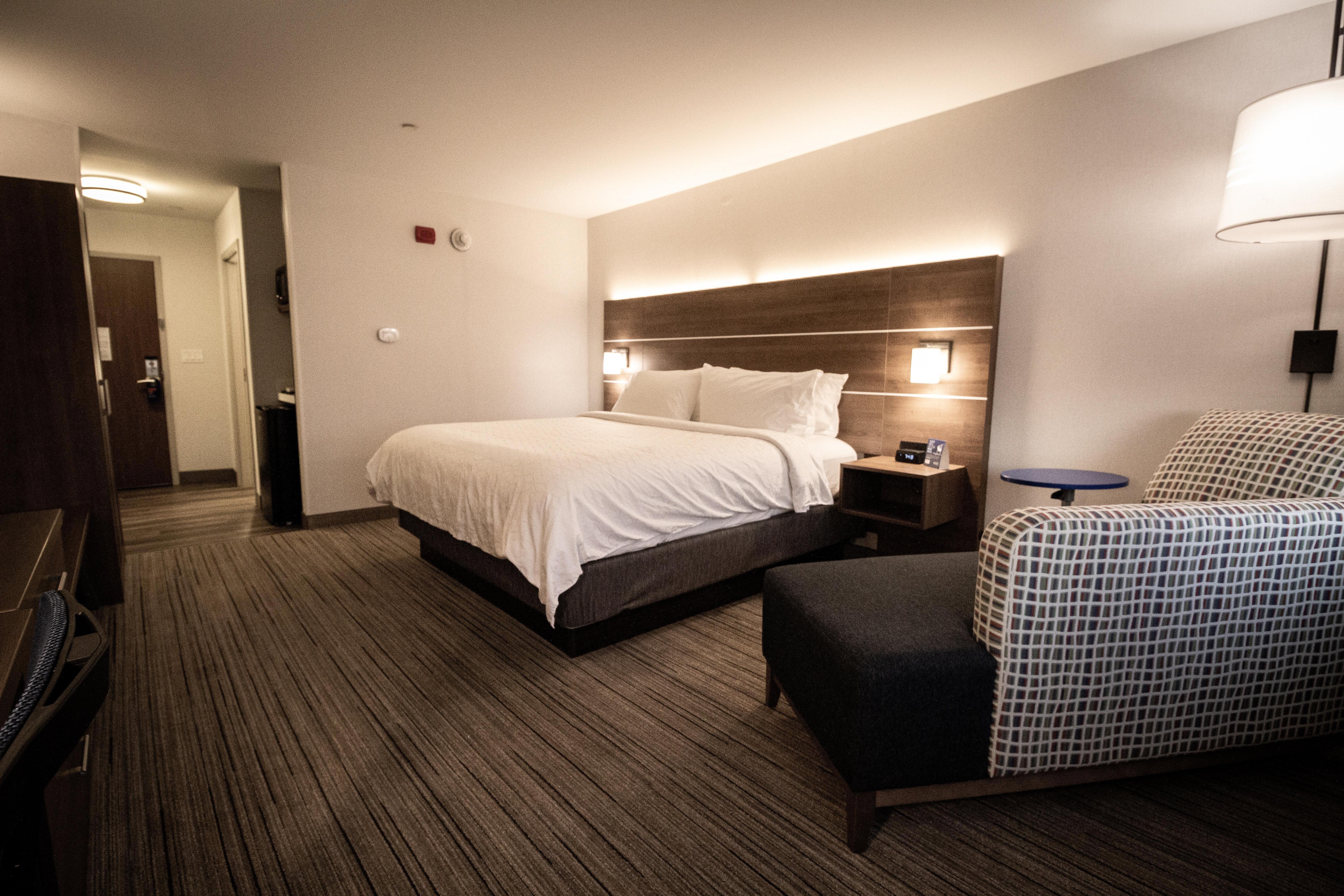 Holiday Inn Express & Suites - Boston South - Randolph, An Ihg Hotel Kültér fotó